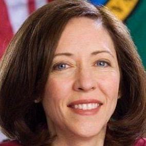 facts on Maria Cantwell