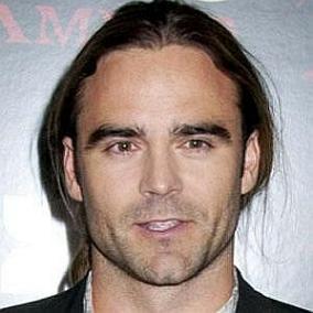 facts on Dustin Clare