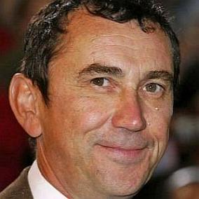 Phil Daniels: Top 10 Facts You Need to Know | FamousDetails