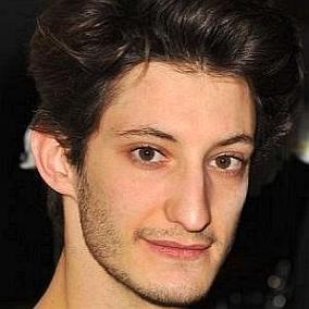 facts on Pierre Niney