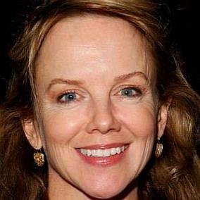 facts on Linda Purl