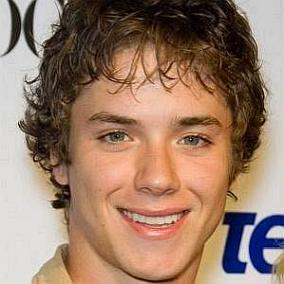 Jeremy Sumpter: Top 10 Facts You Need to Know | FamousDetails